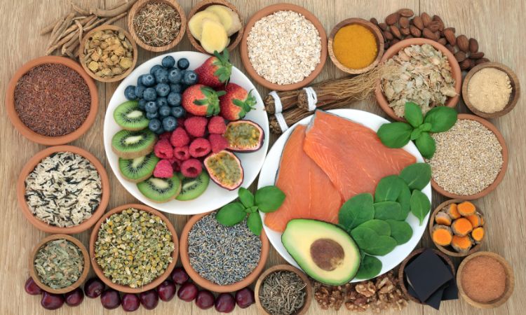 Alimentos que reducen el cortisol y el estrés de forma natural