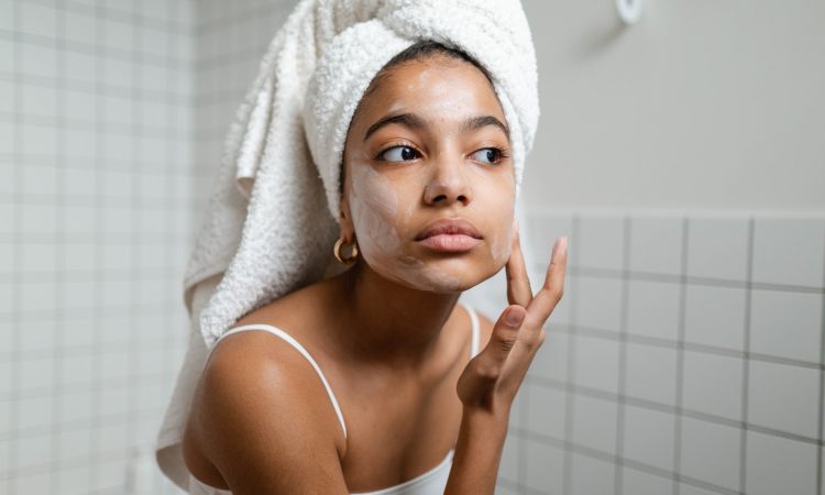 Autocuidado facial: 5 hábitos básicos para cuidar la piel