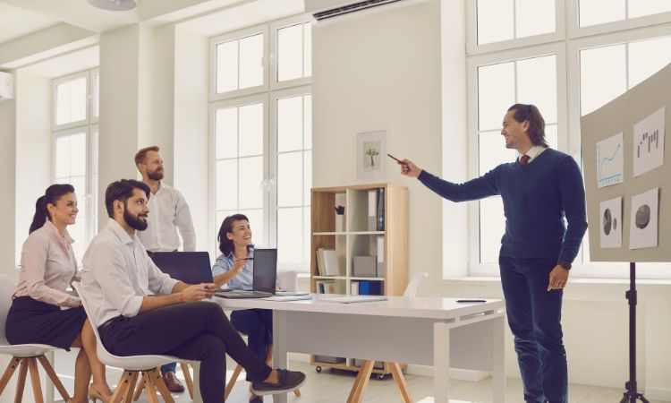 Historia del coaching: un viaje desde sus orígenes hasta hoy