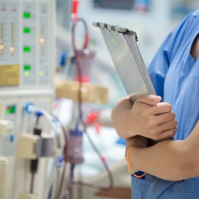 Estudiar una maestría en hemodiálisis