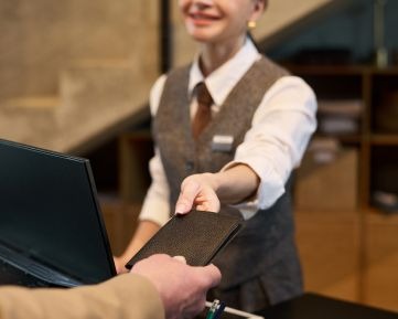 Estudiar la maestría en jefe de recepción