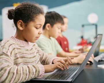 Maestría Internacional en Tecnología Educativa + IA para la Educación y Docencia