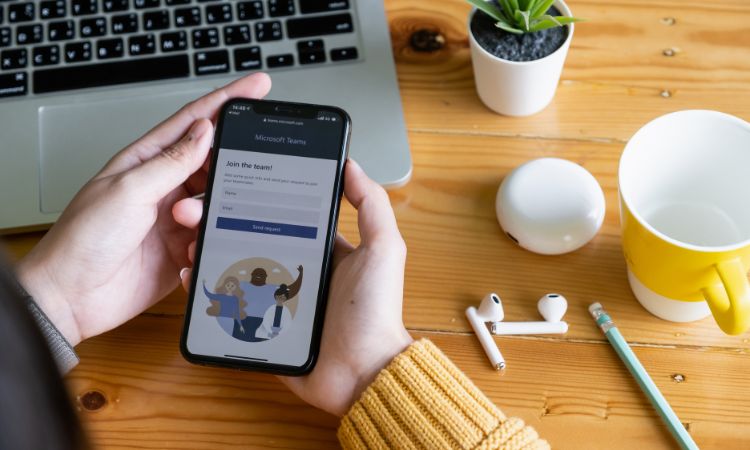 Microsoft Copilot: Qué es, cómo nació y sus principales aplicaciones en 2025