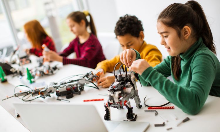 Robótica educativa: por qué transforma el aprendizaje de las nuevas generaciones